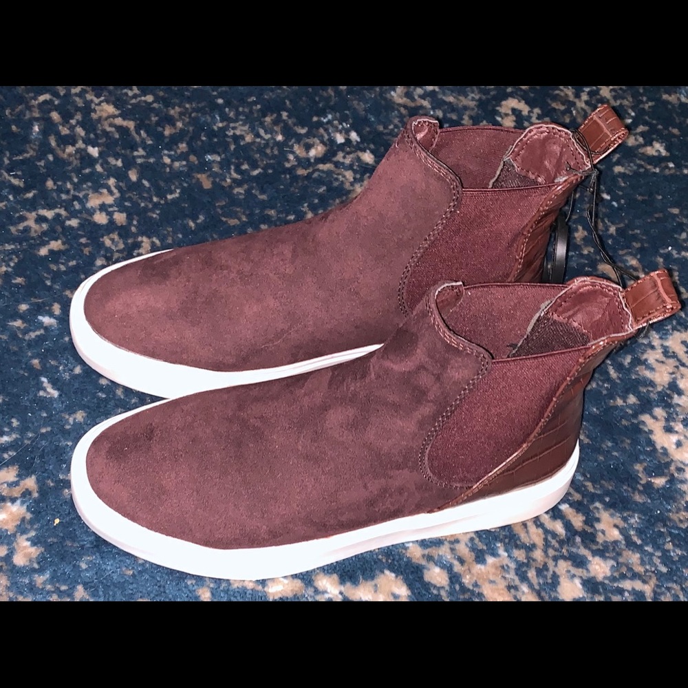 NWT- Never Worn - Wine Booties
